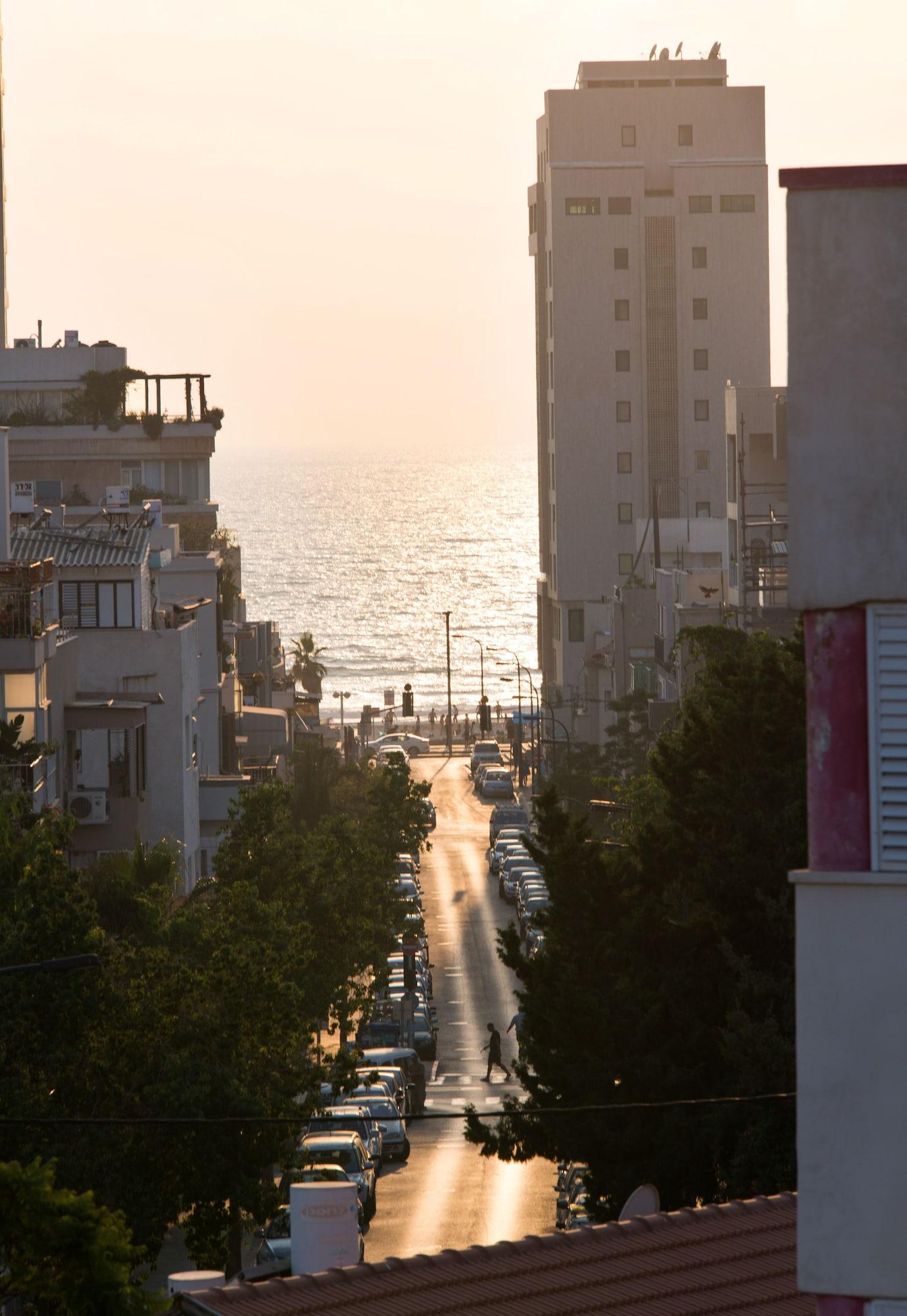 Galileo Hotel Тель-Авив Экстерьер фото